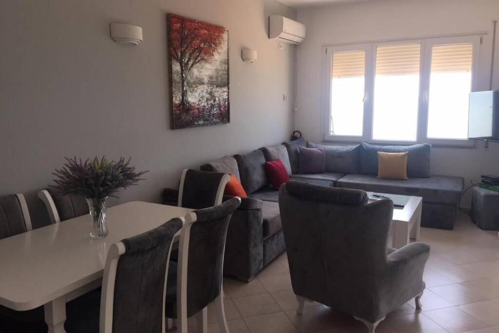 Modern Sea View Apartment For A Perfect Holiday Durrës Eksteriør billede