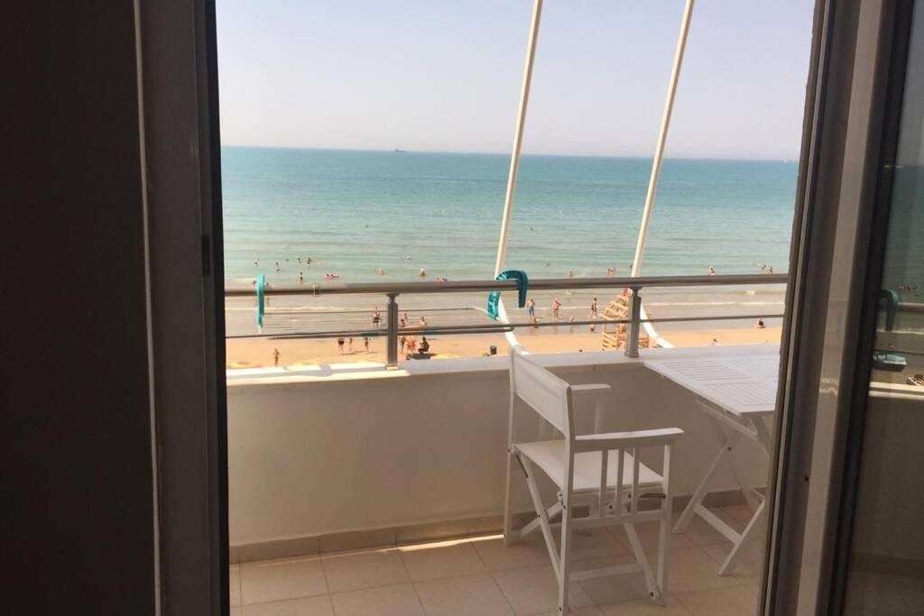 Modern Sea View Apartment For A Perfect Holiday Durrës Eksteriør billede