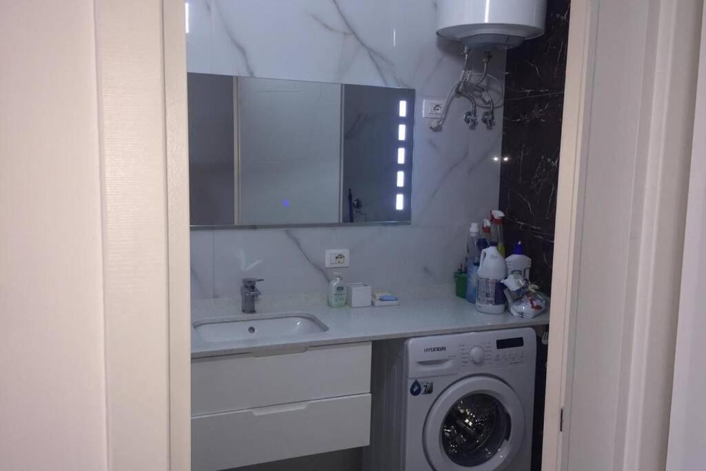 Modern Sea View Apartment For A Perfect Holiday Durrës Eksteriør billede