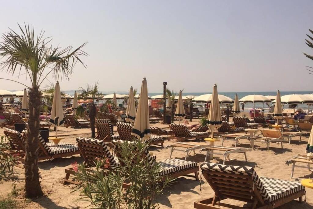 Modern Sea View Apartment For A Perfect Holiday Durrës Eksteriør billede